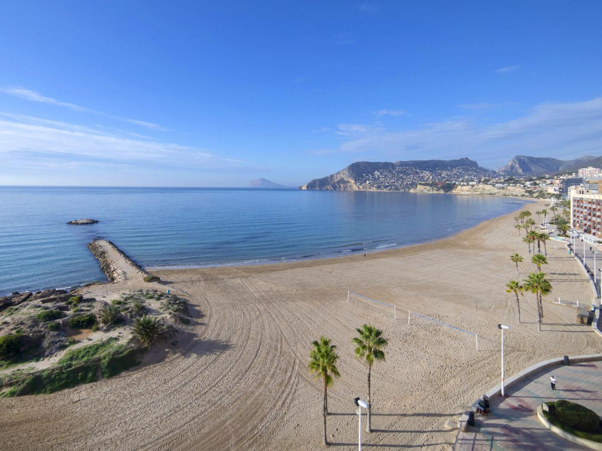 Les Roquetes By Interhome Calp